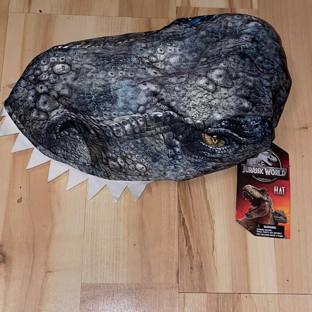 Jurassic world Blue raptor hat BNWT